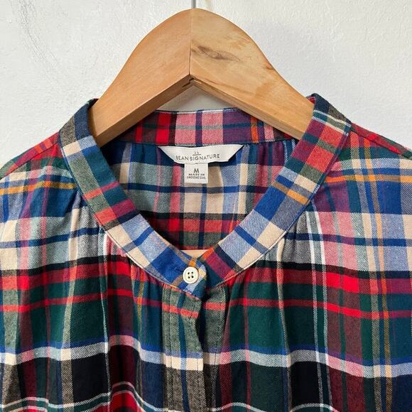 L.L. Bean Signature Lightweight Plaid Flannel Shirt Size M Red Cabincore - Picture 5 of 7